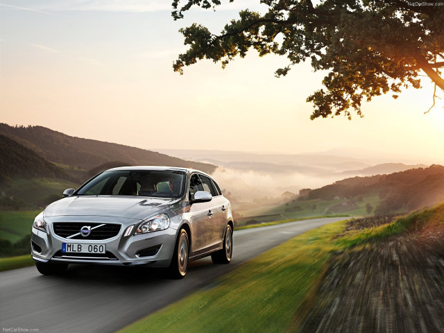 volvo v60 plug-in hybrid pic #87517