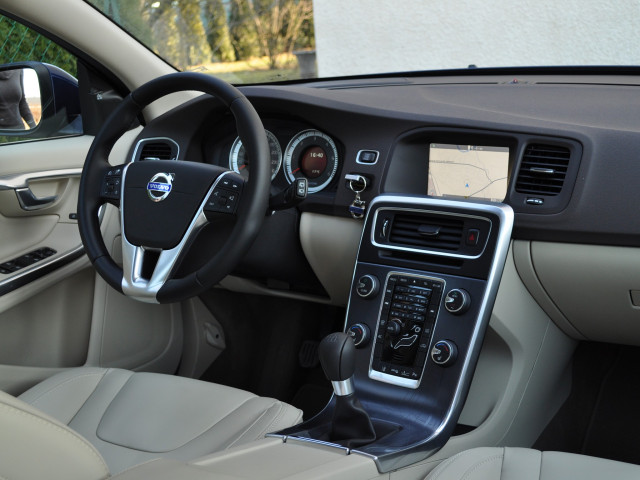 volvo v60 pic #90073