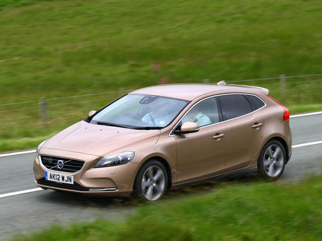 volvo v40 pic #94251