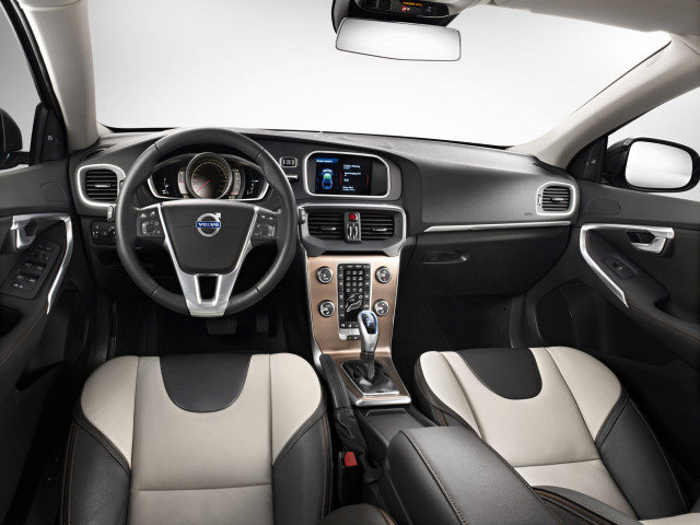 volvo v40 pic #95732