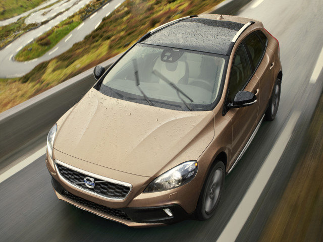 volvo v40 pic #95736