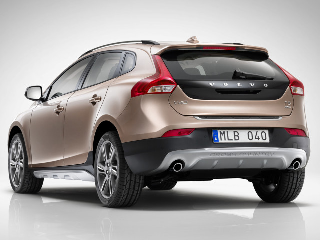 volvo v40 pic #95741