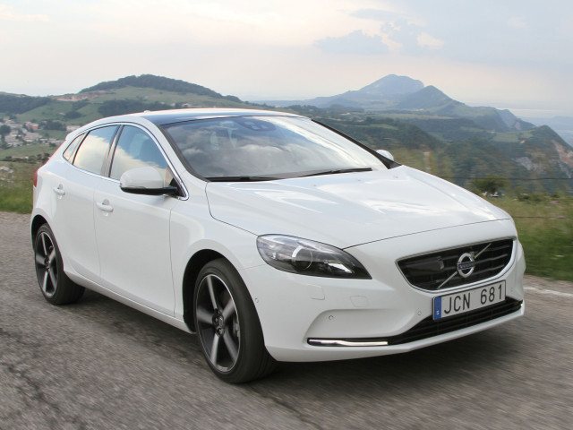 volvo v40 pic #96749