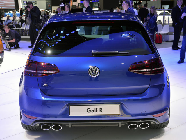 volkswagen golf r pic #106237