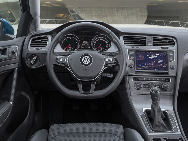 volkswagen golf tgi bluemotion pic #135107