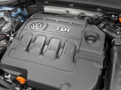Volkswagen Golf TDI BlueMotion pic