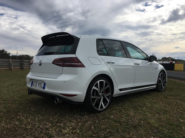 volkswagen golf gti pic #167021