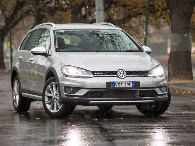 volkswagen golf alltrack pic #179348