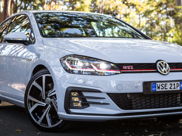 volkswagen golf gti performance edition 1 pic #180679