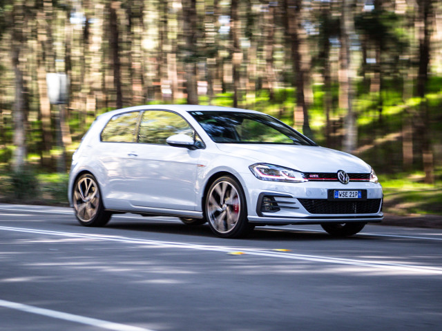 volkswagen golf gti performance edition 1 pic #180680