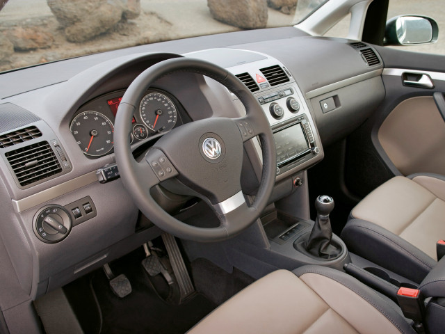 volkswagen touran pic #38616