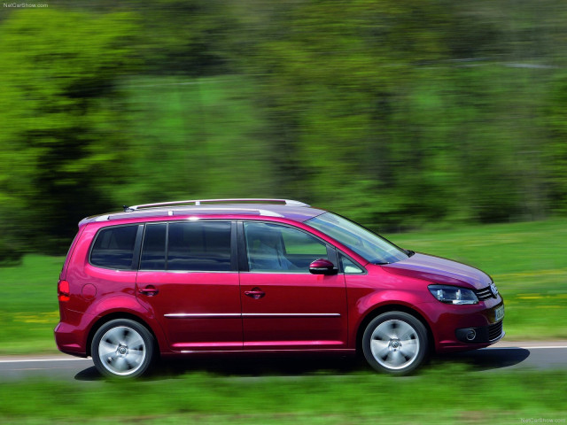 volkswagen touran pic #74054