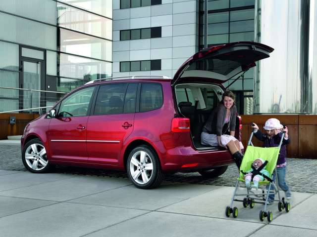 volkswagen touran pic #74059