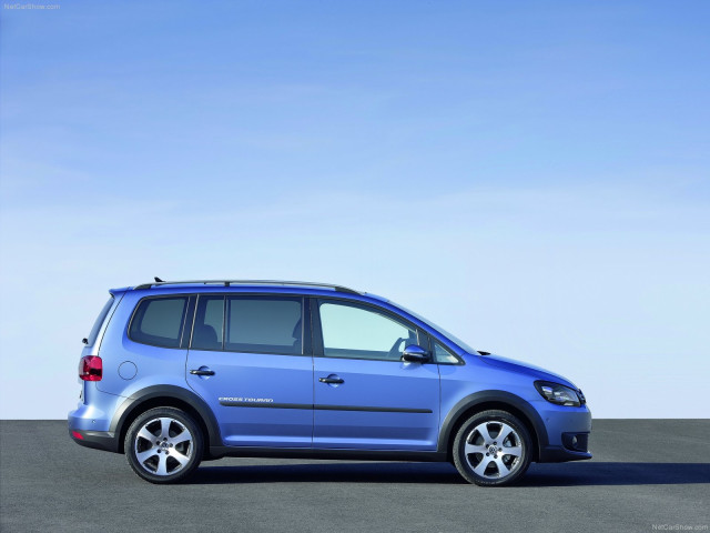 volkswagen crosstouran pic #75210