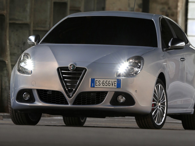 alfa romeo giulietta pic #109510