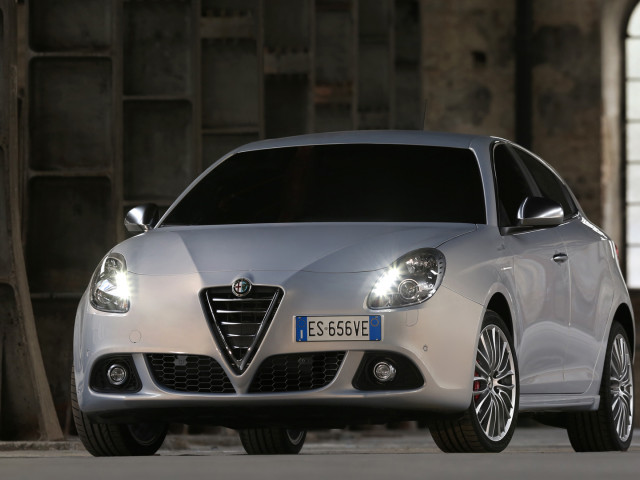 alfa romeo giulietta pic #109511