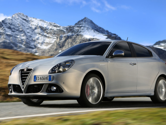 alfa romeo giulietta pic #109517