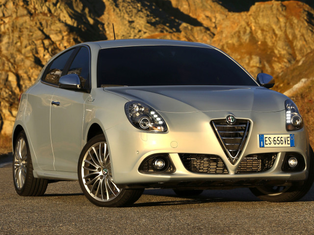 alfa romeo giulietta pic #109525