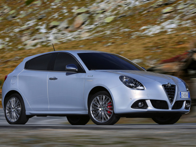 alfa romeo giulietta pic #109533