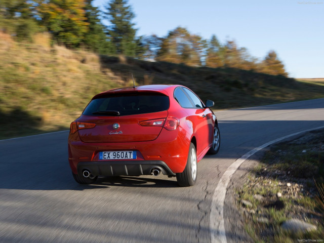 alfa romeo giulietta sprint pic #131520