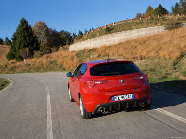 alfa romeo giulietta sprint pic #131521