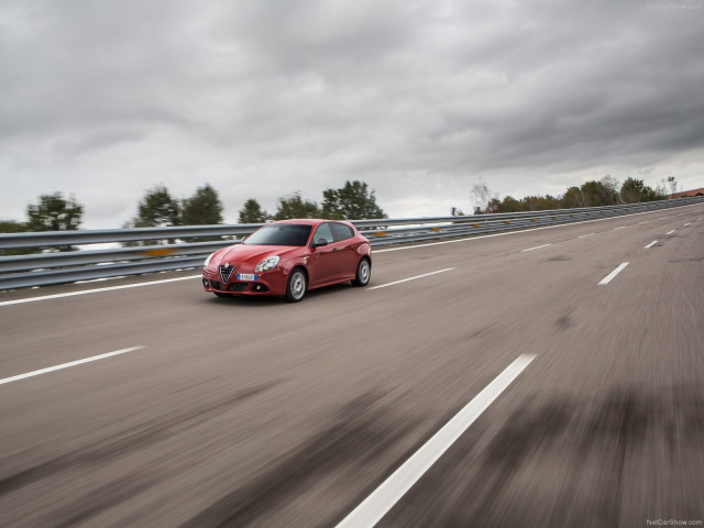 alfa romeo giulietta sprint pic #131543