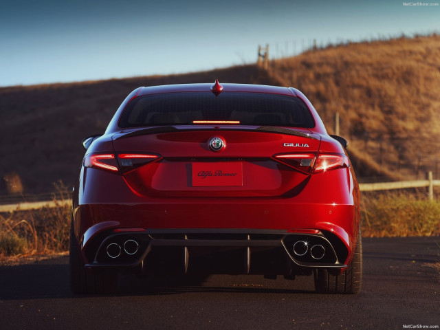 alfa romeo giulia pic #154815