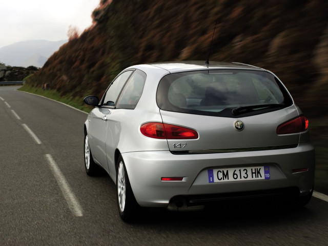 alfa romeo 147 3-door pic #15778