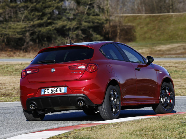 alfa romeo giulietta pic #161420