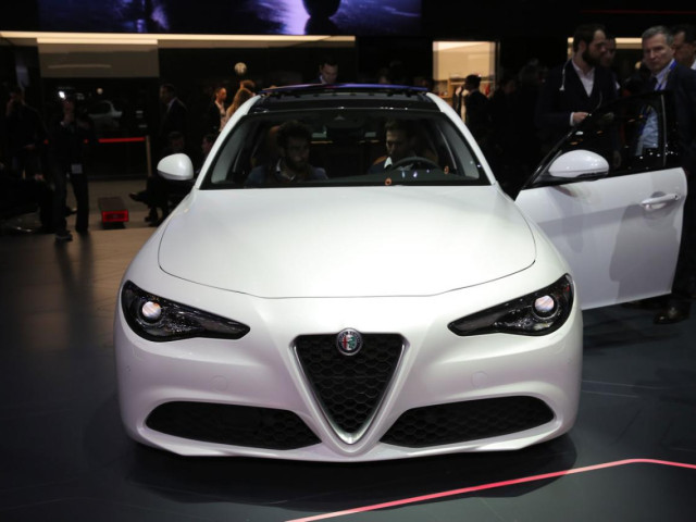 alfa romeo giulia pic #162039