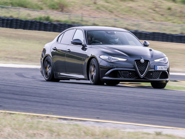 alfa romeo giulia pic #174140