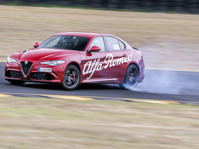 alfa romeo giulia pic #174142