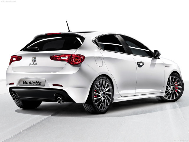 alfa romeo giulietta pic #70238