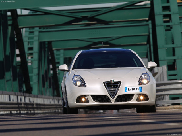 alfa romeo giulietta pic #73228