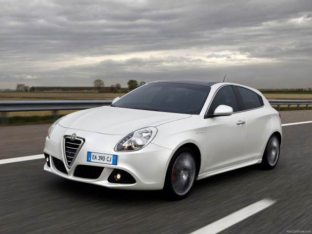 alfa romeo giulietta pic #73230