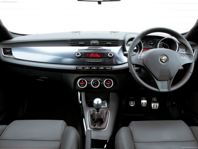 alfa romeo giulietta pic #74403