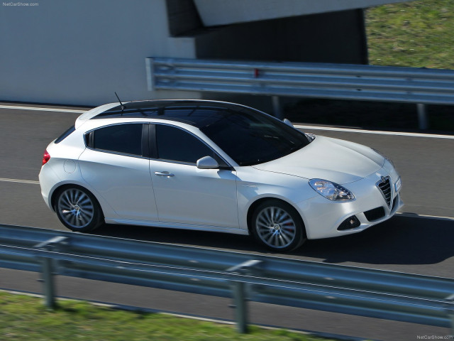 alfa romeo giulietta pic #74413