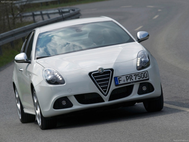 alfa romeo giulietta pic #74414