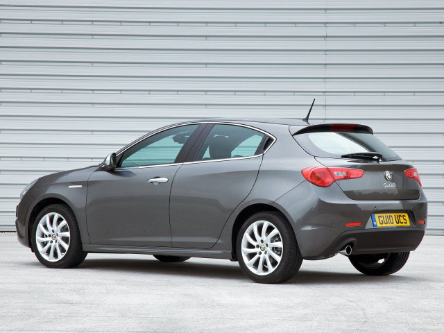 alfa romeo giulietta pic #74418