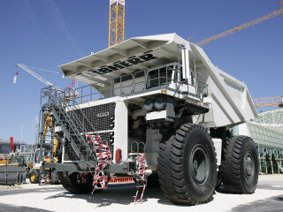 Liebherr TI274