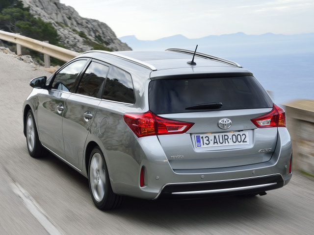 toyota auris pic #101277