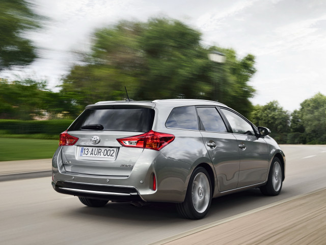 toyota auris pic #101279