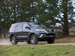 toyota fortuner pic #146542