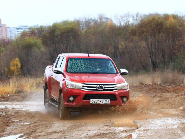 toyota hilux pic #154520