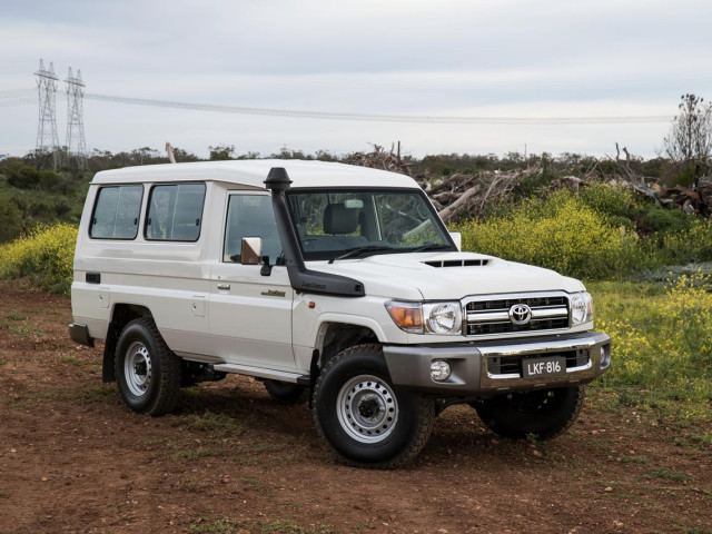 toyota land cruiser 70 pic #170882