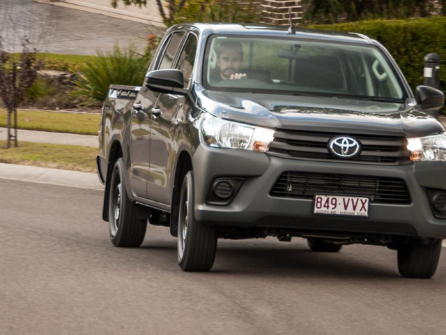 toyota hilux pic #171080