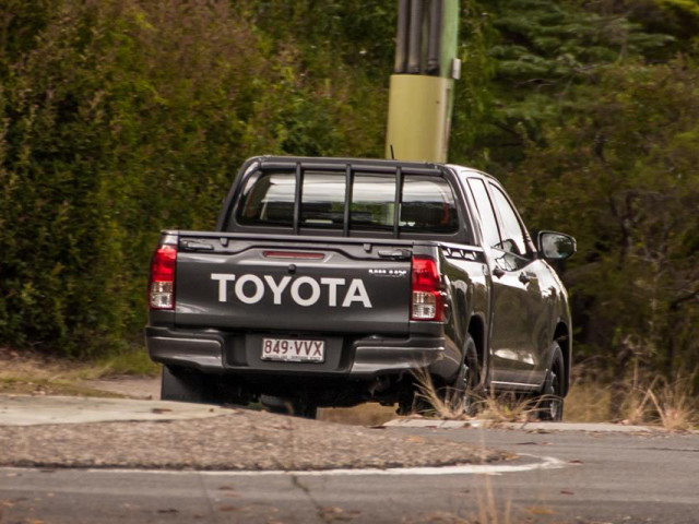 toyota hilux pic #171084