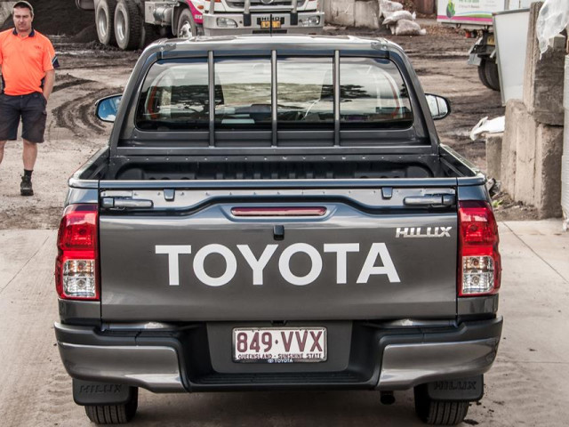 toyota hilux pic #171102