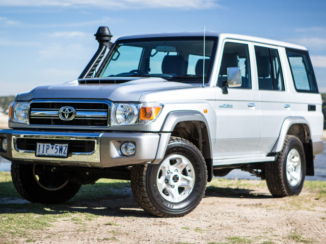 toyota land cruiser 70 pic #173971