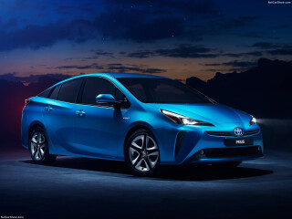 Toyota Prius IV (XW50)